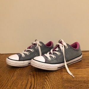 Grils Converse Barley Worn Sneakers!!!